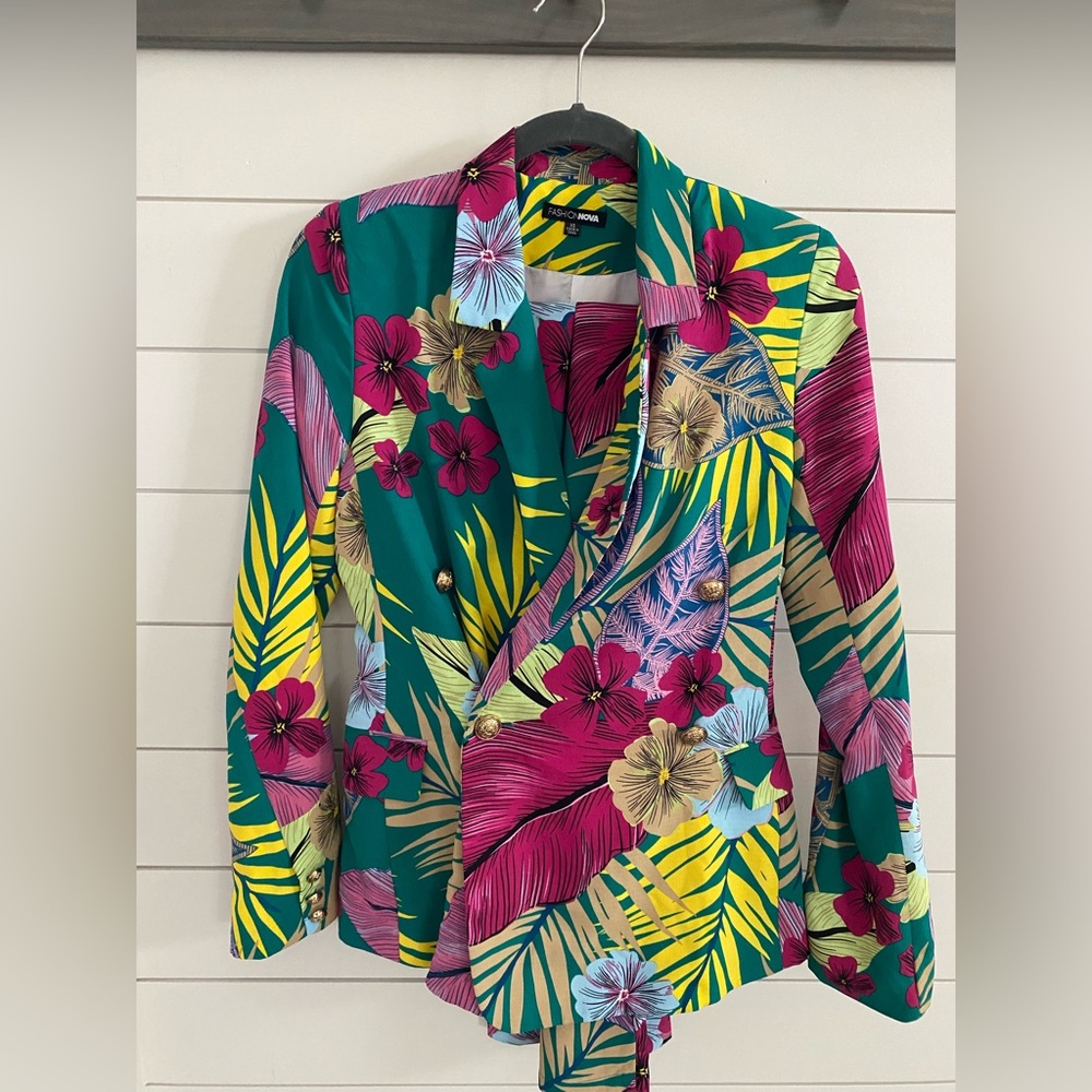 Tropical vacation two piece pant suit